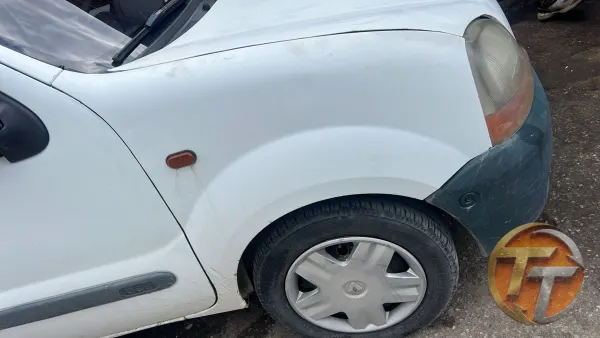 Renault Kango sağ ön çamurluk