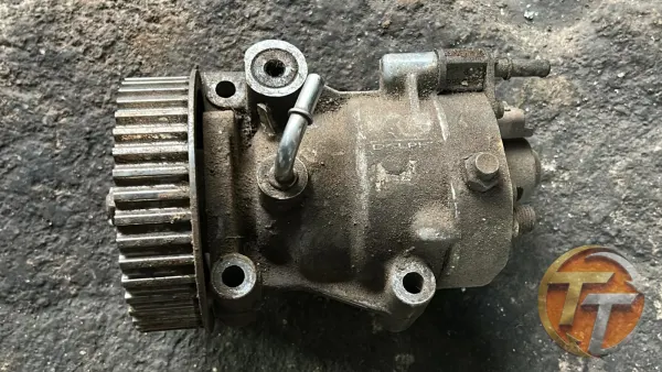 Renault kango 1.5 dizel mazot pompası