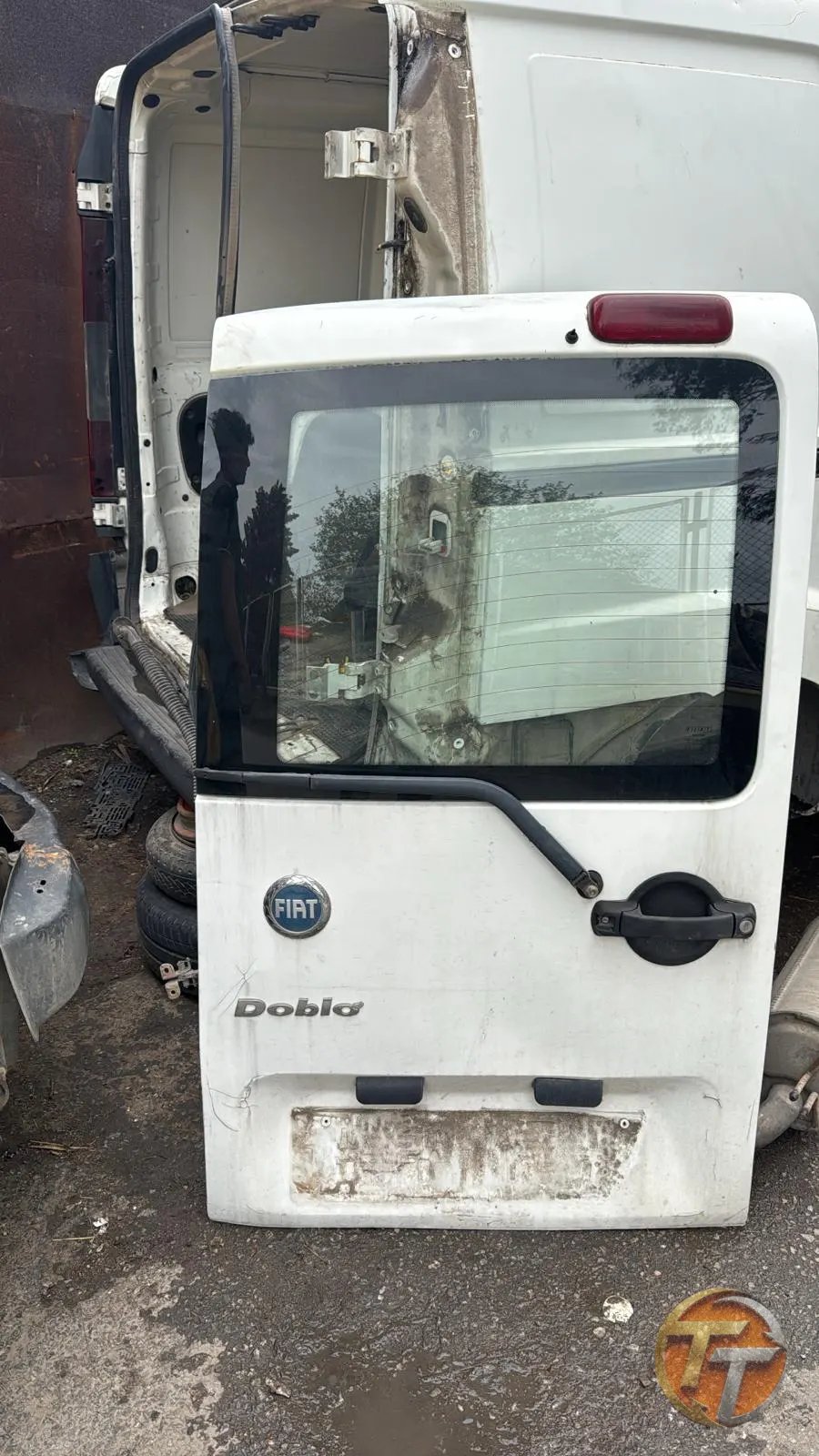 Doblo bir bagaj kapağı sol