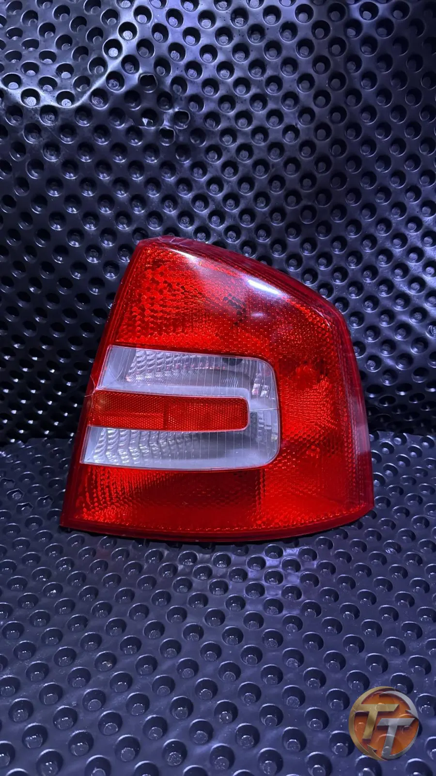 SKODA OCTAVİA SAĞ STOP