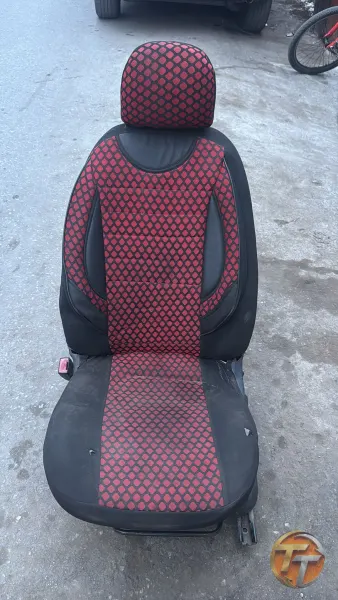 Oto Koltuğu