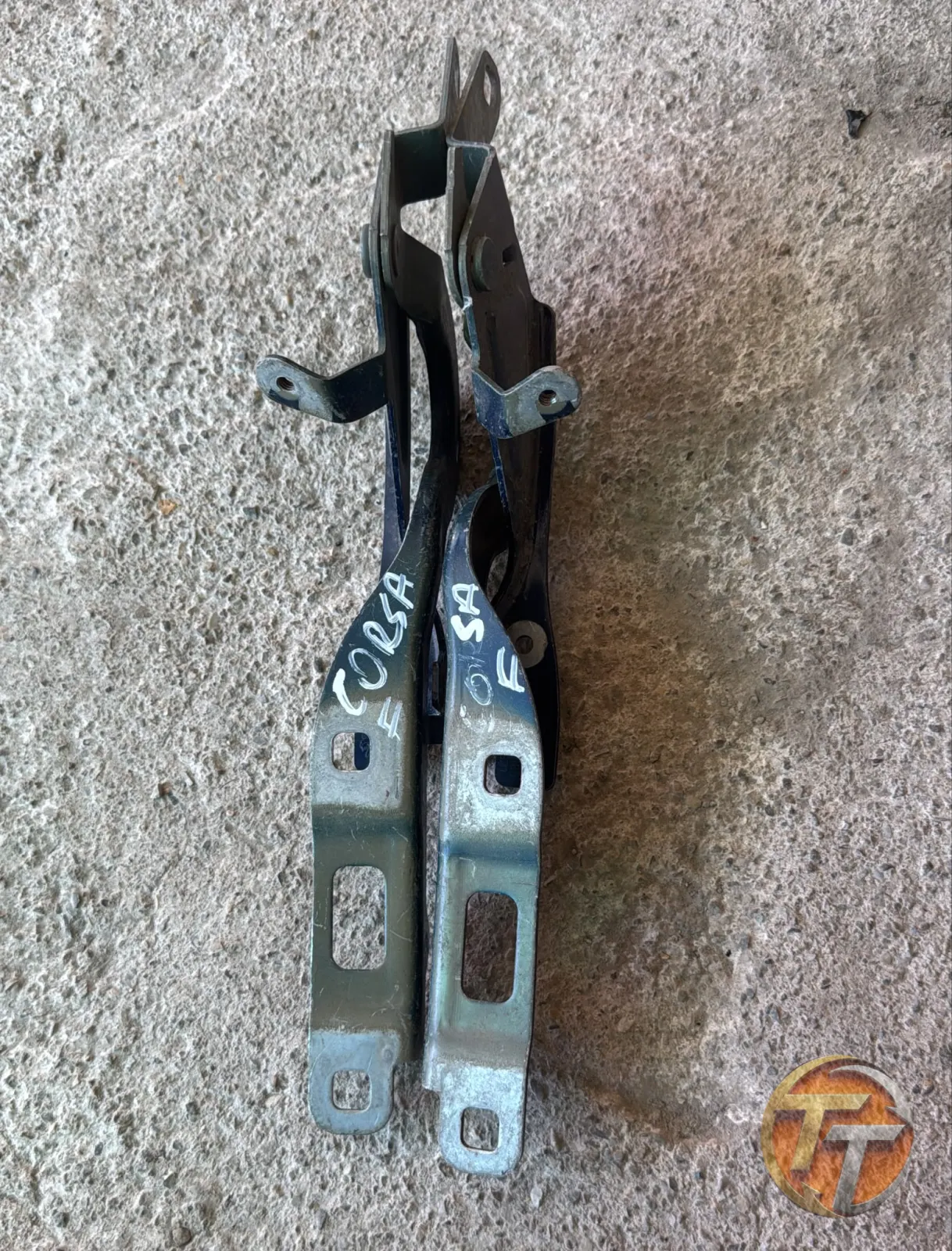 OPEL CORSA F SAĞ SOL MOTOR KAPUT MENTEŞESİ