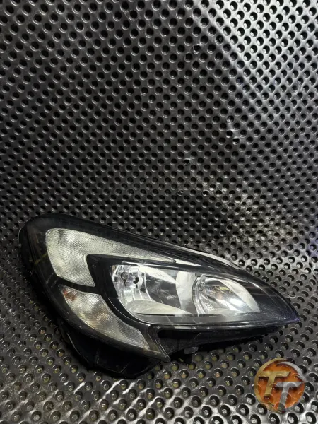 OPEL CORSA E SAĞ FAR