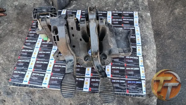 Fiat Doblo gaz pedelları