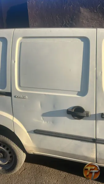 Fiat Doblo sağ sürgülü kapı