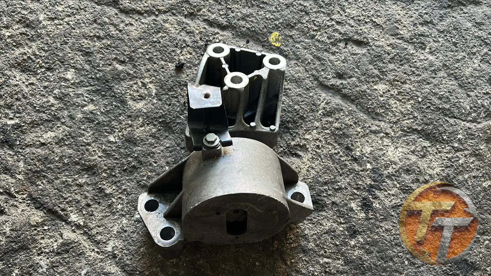 Fiat linea 1.3 euro5 motor kulağı