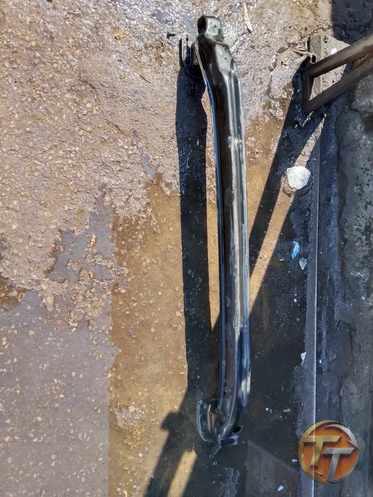 Renault Megane 2 arka tampon demiri