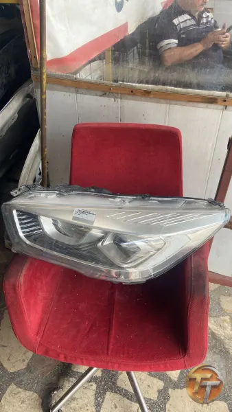 ford kuga sol far