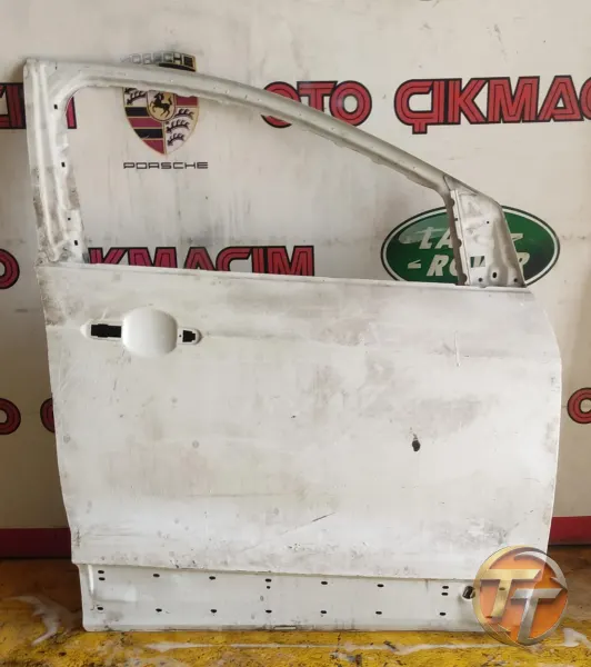 FORD KUGA 1319 SAĞ ÖN KAPI