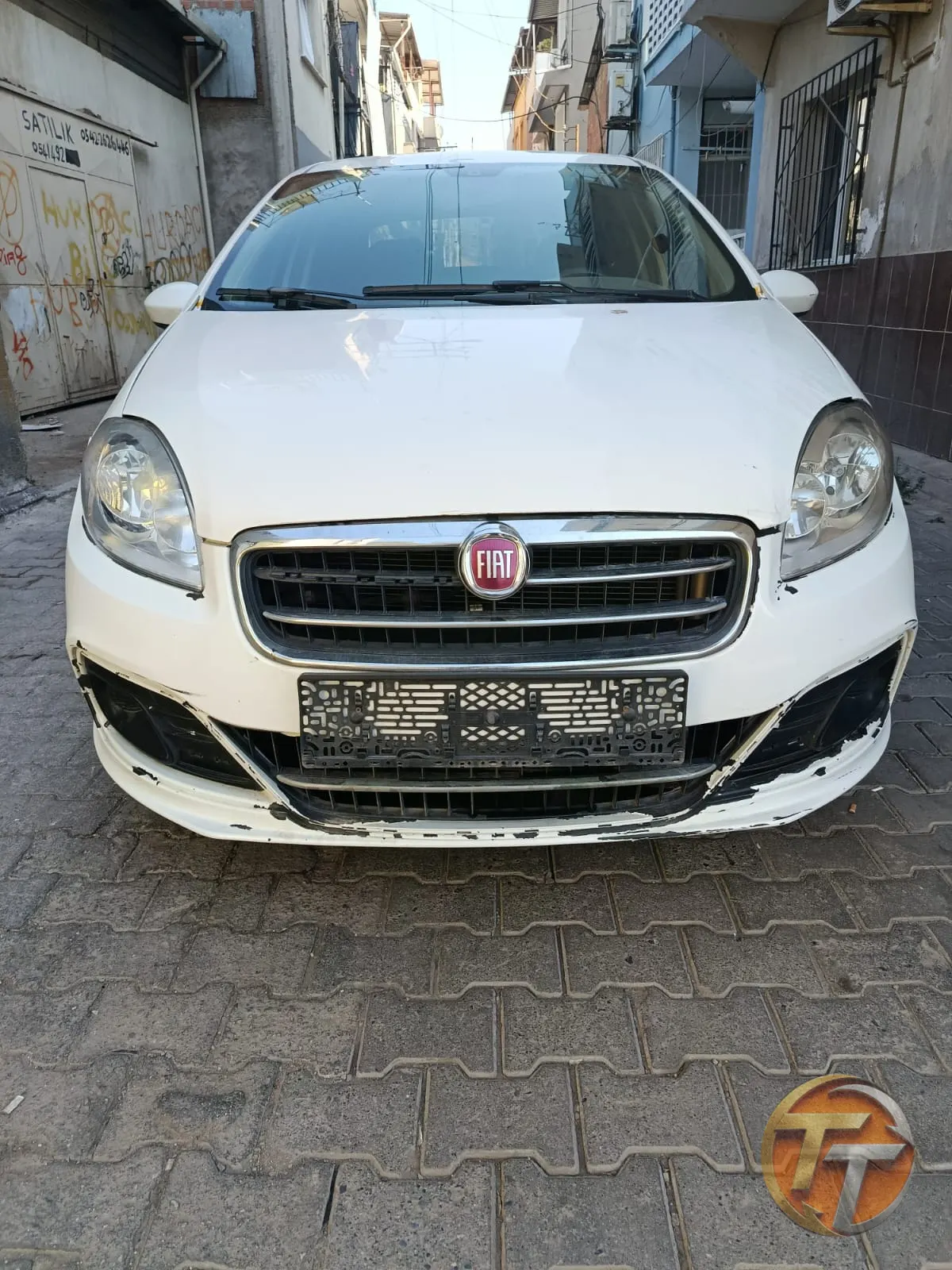 Fiat lines ön tampon