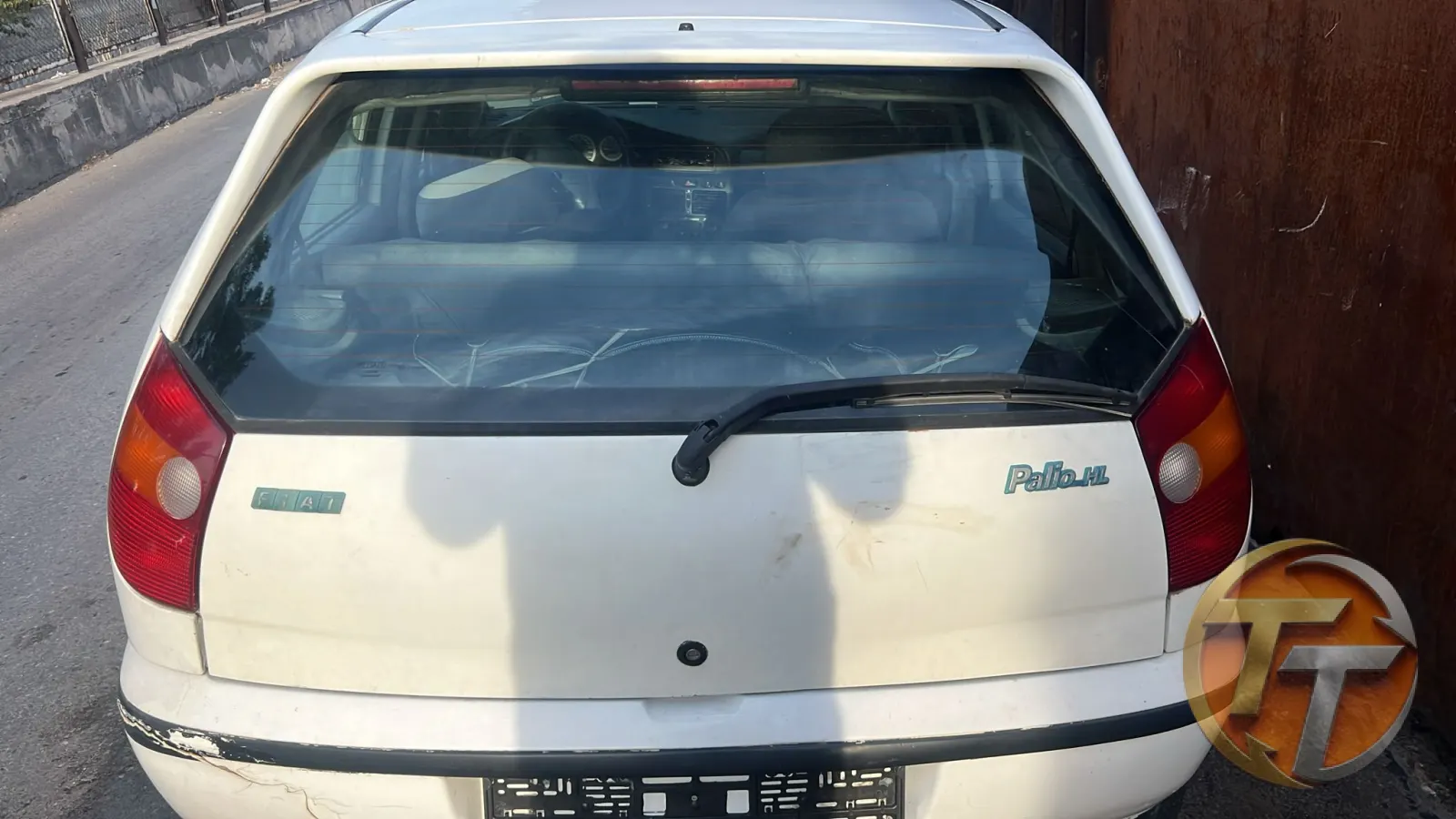 Fiat palio bagaj kapağı