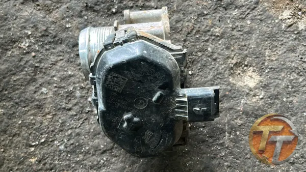 Peguot 301 1.5 dizel gaz kelebeği