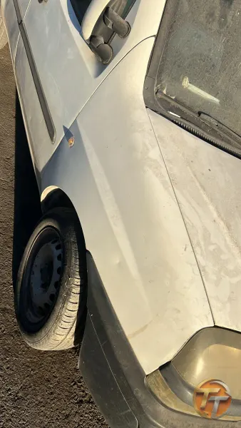 Fiat Doblo sağ ön çamurluk