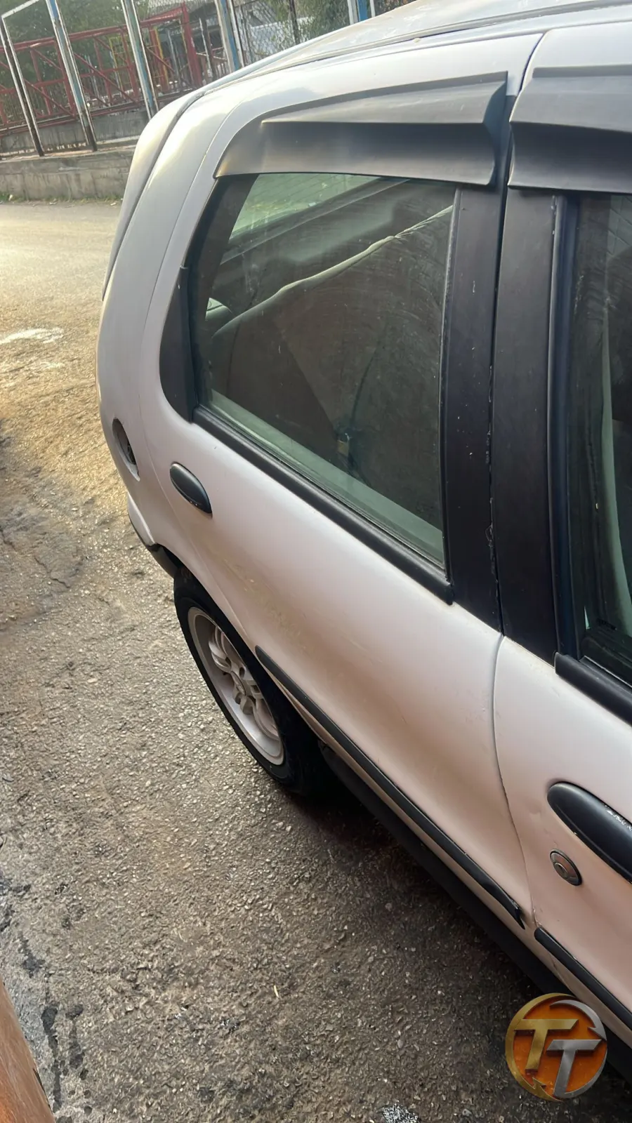Fiat palio sağ arka kapı