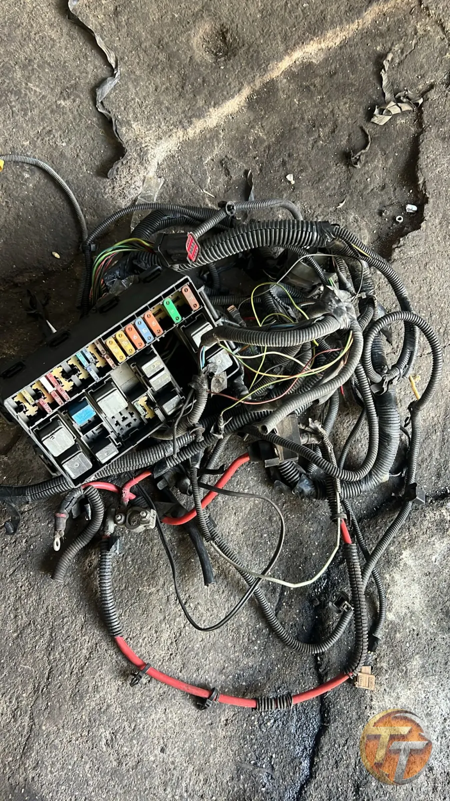 Ford connecet motor içi tesisat