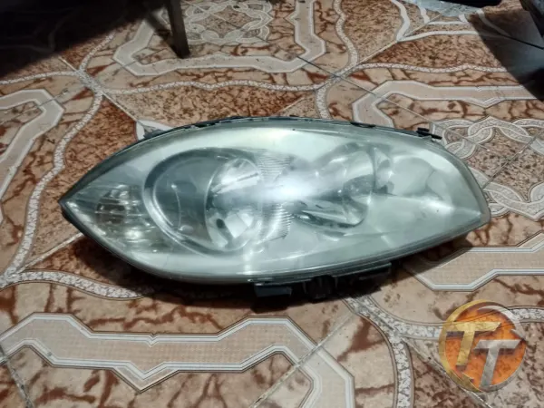 Fiat Linea sağ far
