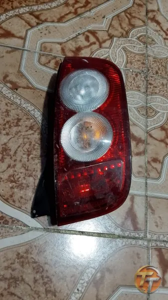 Nisan Micra sağ stop