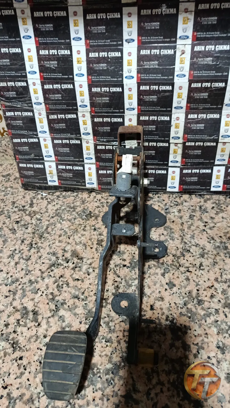 Renault megane 2 debriyaj pedalı
