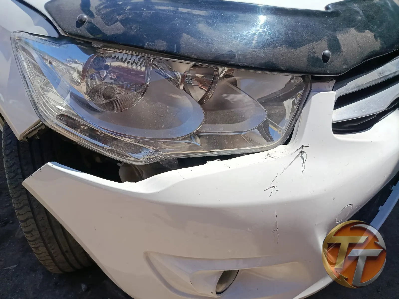 Citroen Eliza sağ ön Far