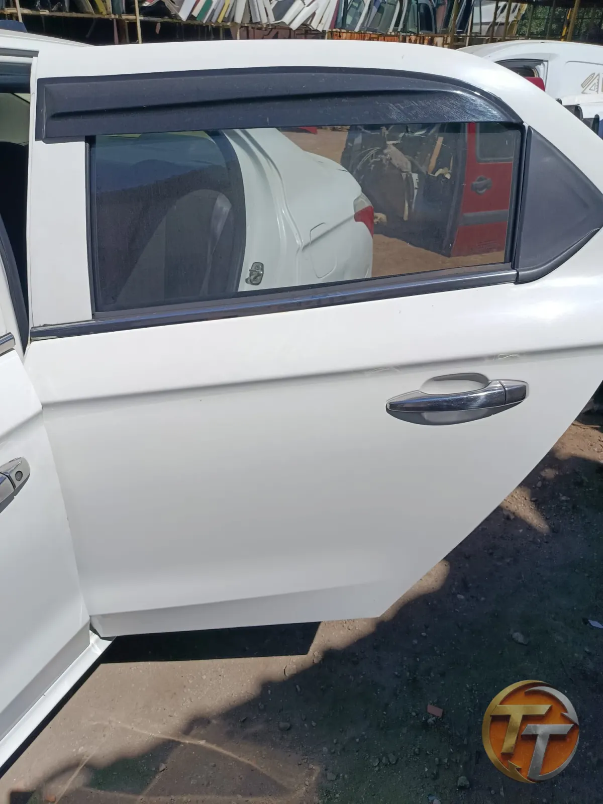 Citroen Eliza sol arka kapı