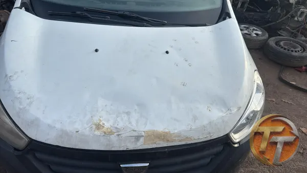 Dacia’da kır ön kaput