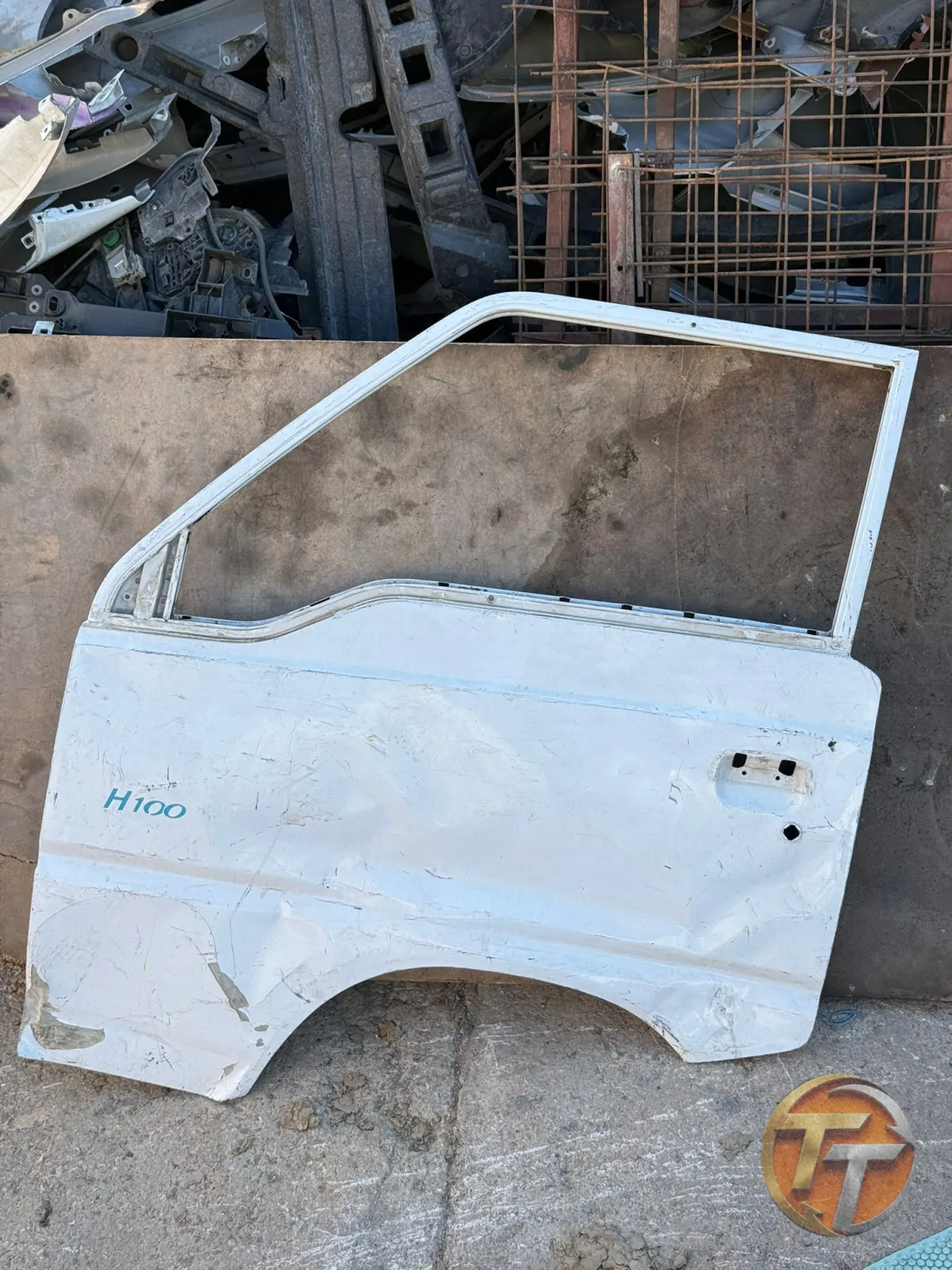 HYUNDAİ H100 2005 SOL ÖN KAPI