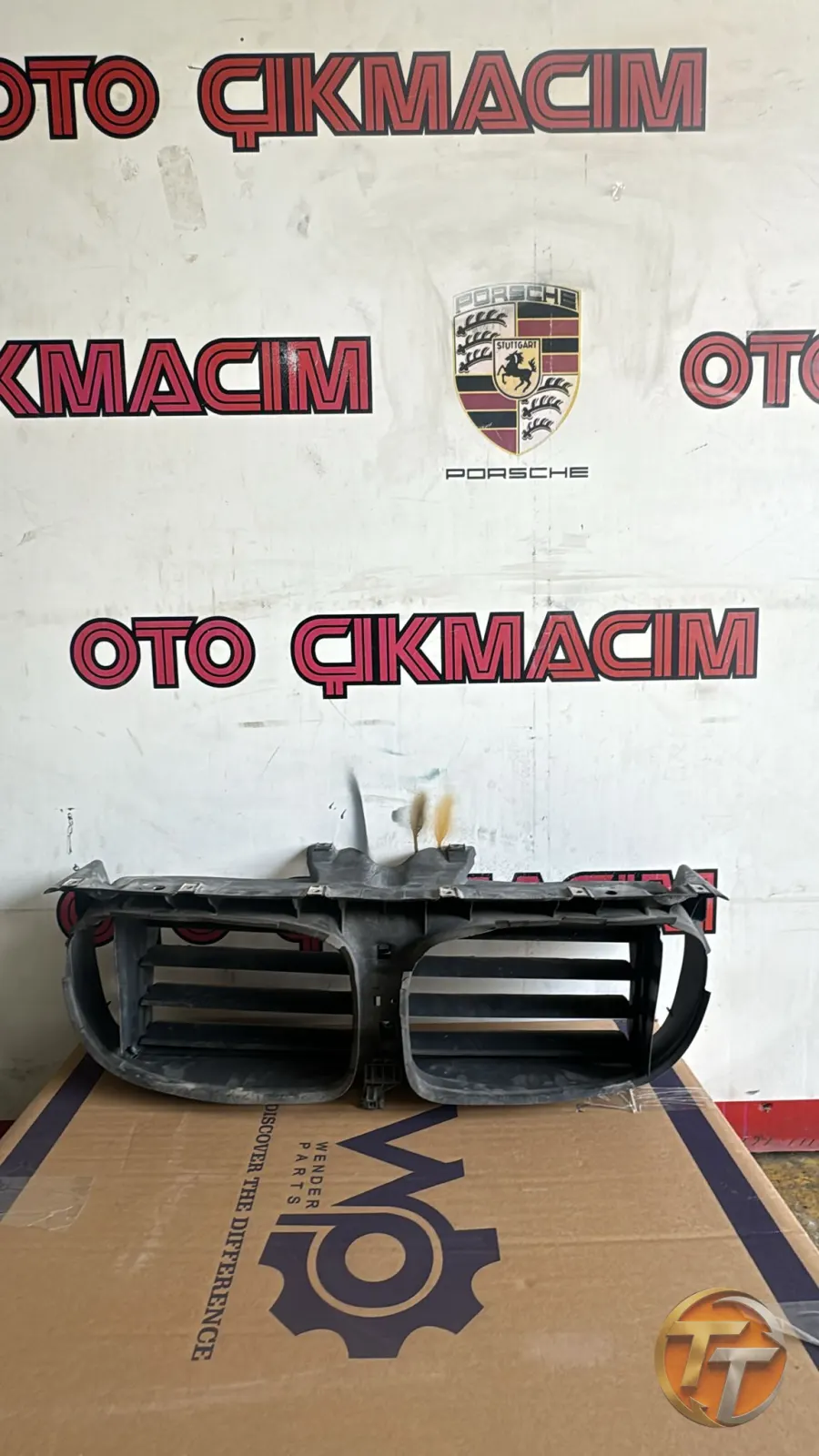 BMW 7 SERİSİ F02 PANJUR İÇ MASKE