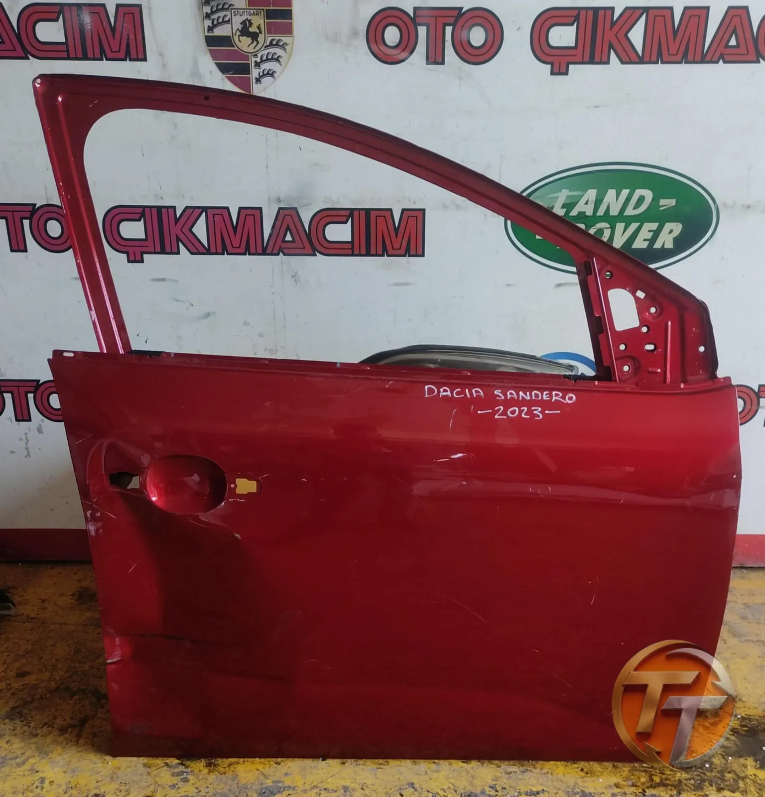 DACİA SANDERO 2223 SAĞ ÖN KAPI