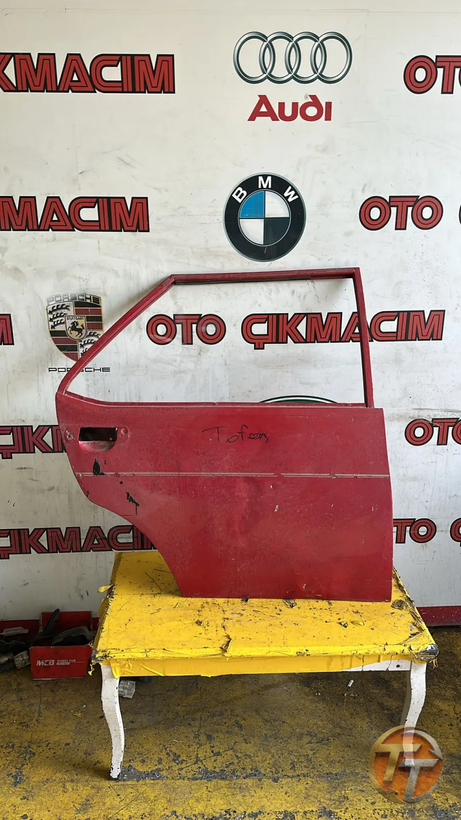 TOFAŞ ŞAHİN SAĞ ARKA KAPI