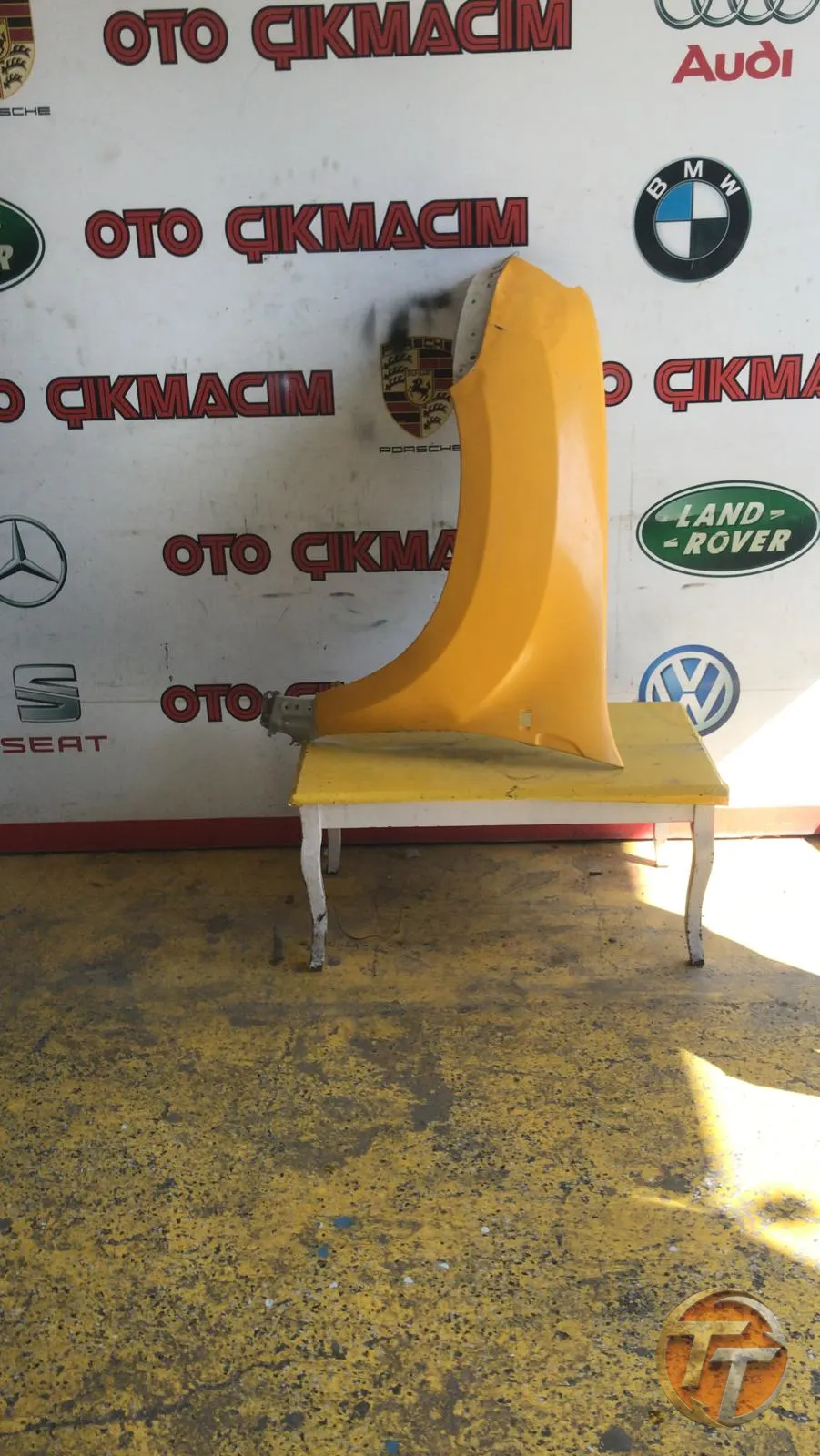 Dacia dastr sol ön çamurluk