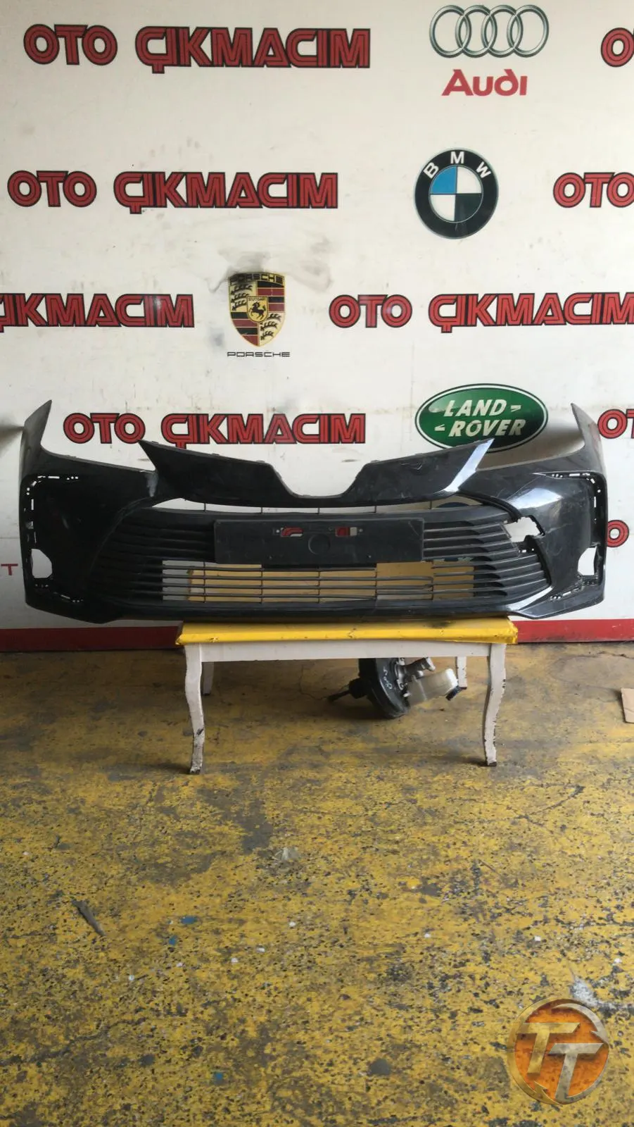 Toyota Corolla ön tamponn