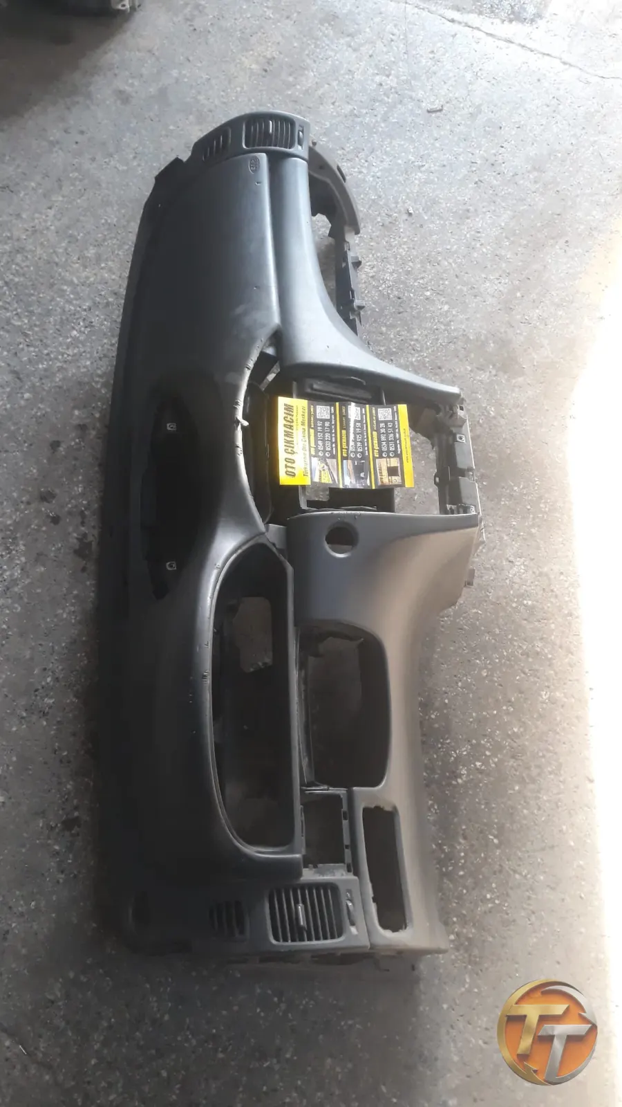 RENAULT LAGUNA GÖĞÜSLÜK