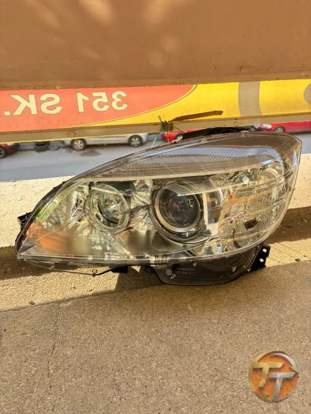 MERCEDES W204 XENON SOL FAR