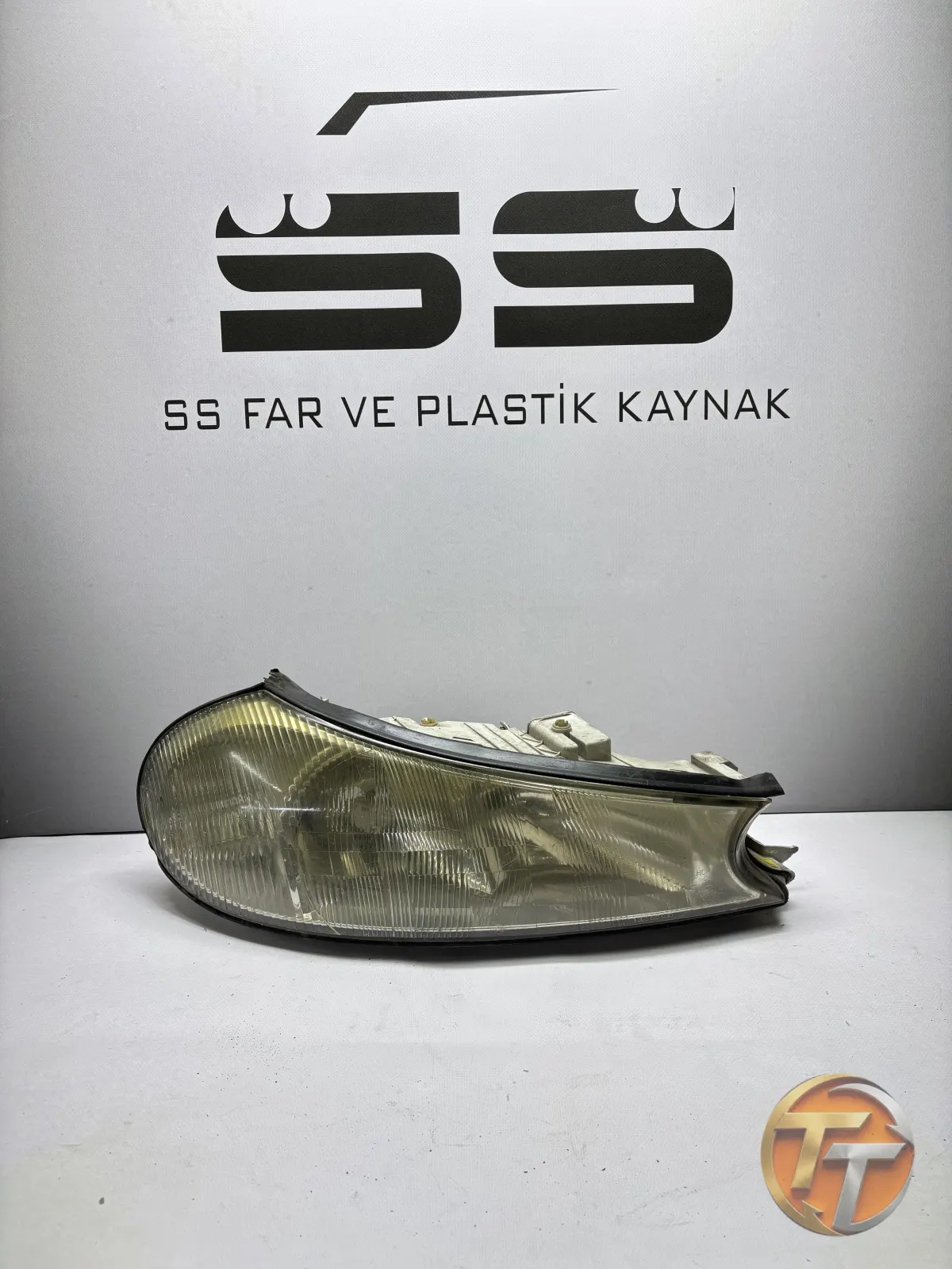 Ford Mondeo 1996-2001 Mk2 Sağ far