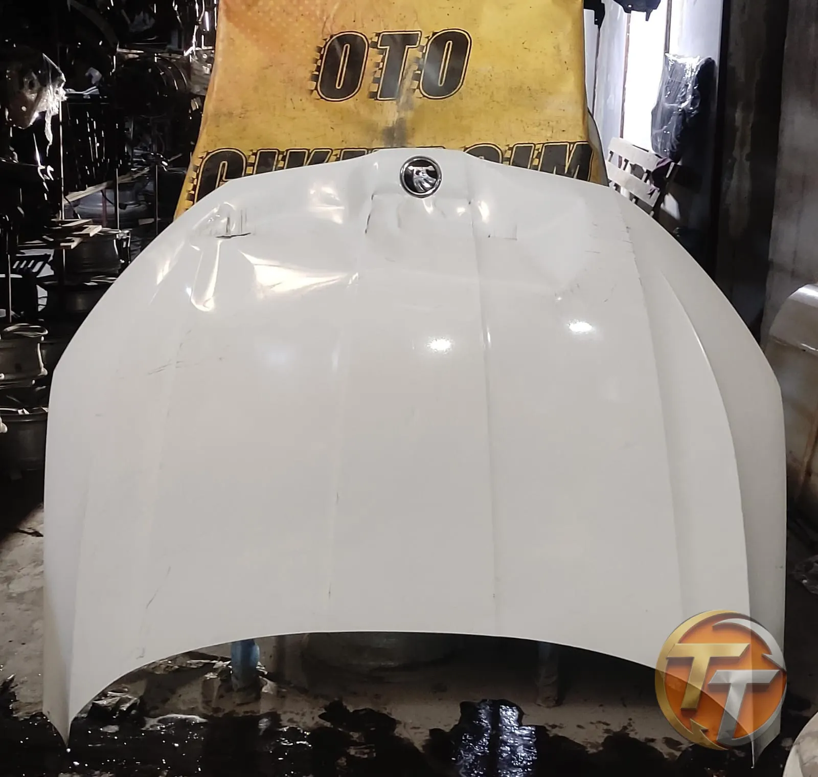 SKODA OCTAVİA MOTOR KAPUTU