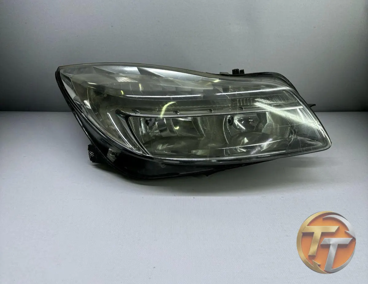 Opel Insignia Halojen Sağ Far