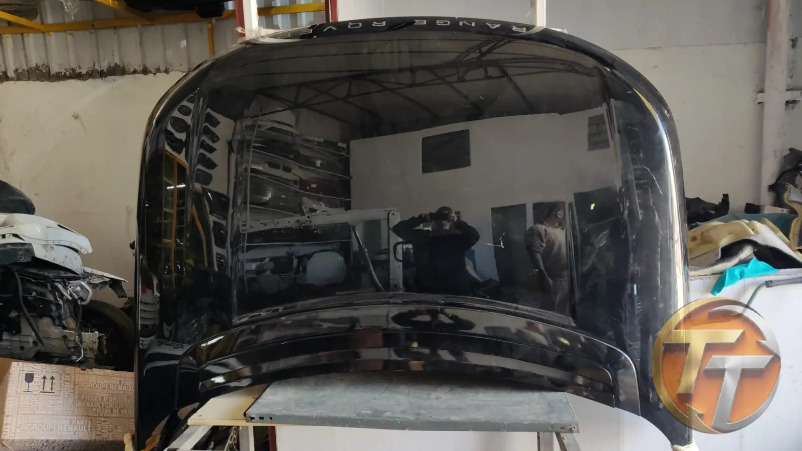 Range Rover Hatasız Motor Kaputu