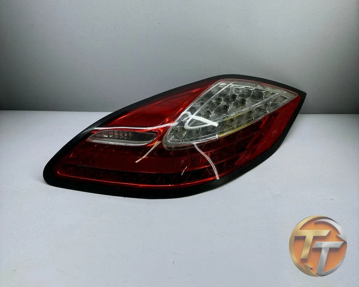 Porsche Panamera Sağ Stop