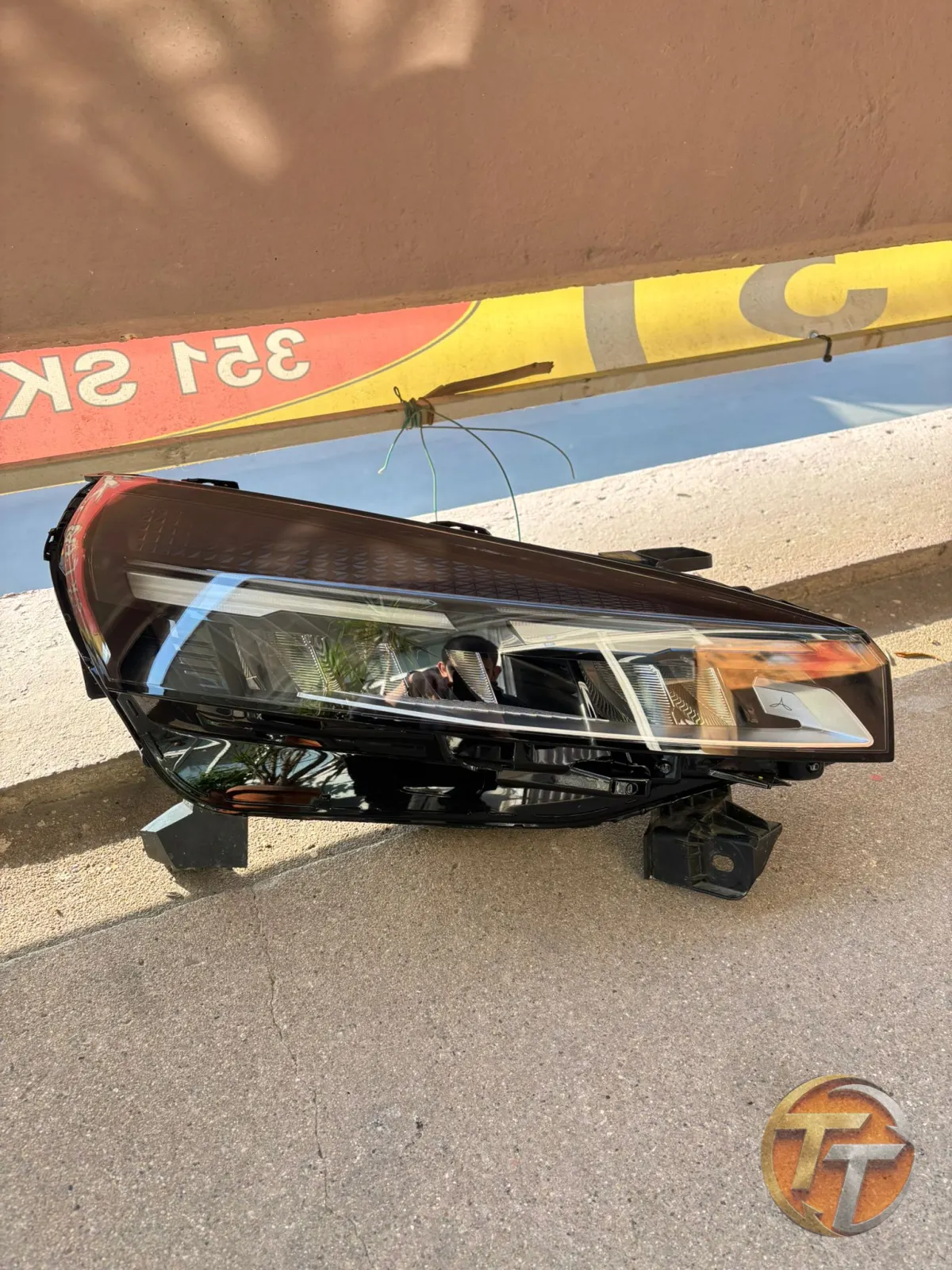 RENAULT CLİO 5.5 SAĞ FAR