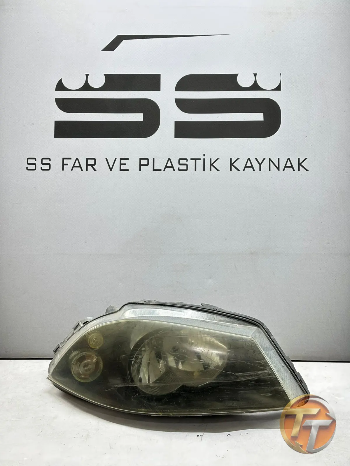Seat Cordoba Tek Çanak Sağ Far