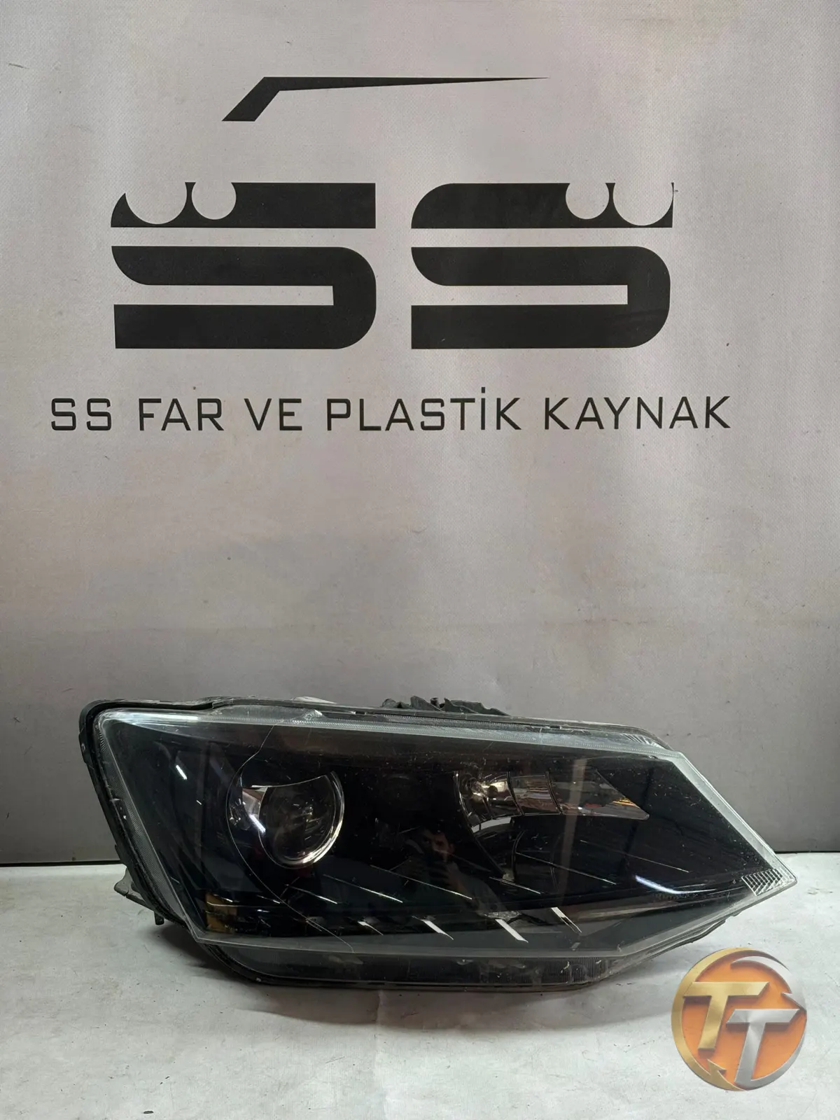 Skoda Fabia Sağ Far