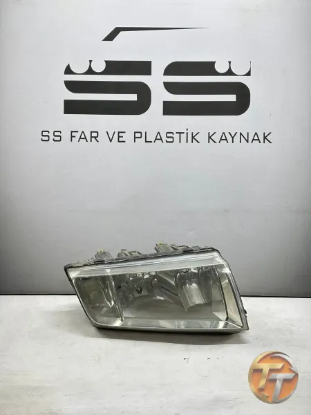 Skoda Fabia Sağ Far