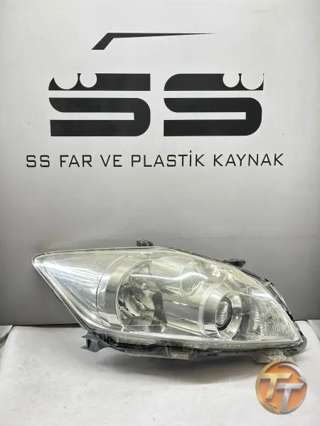 TOYOTA AURİS 2010-2013 SAĞ FAR