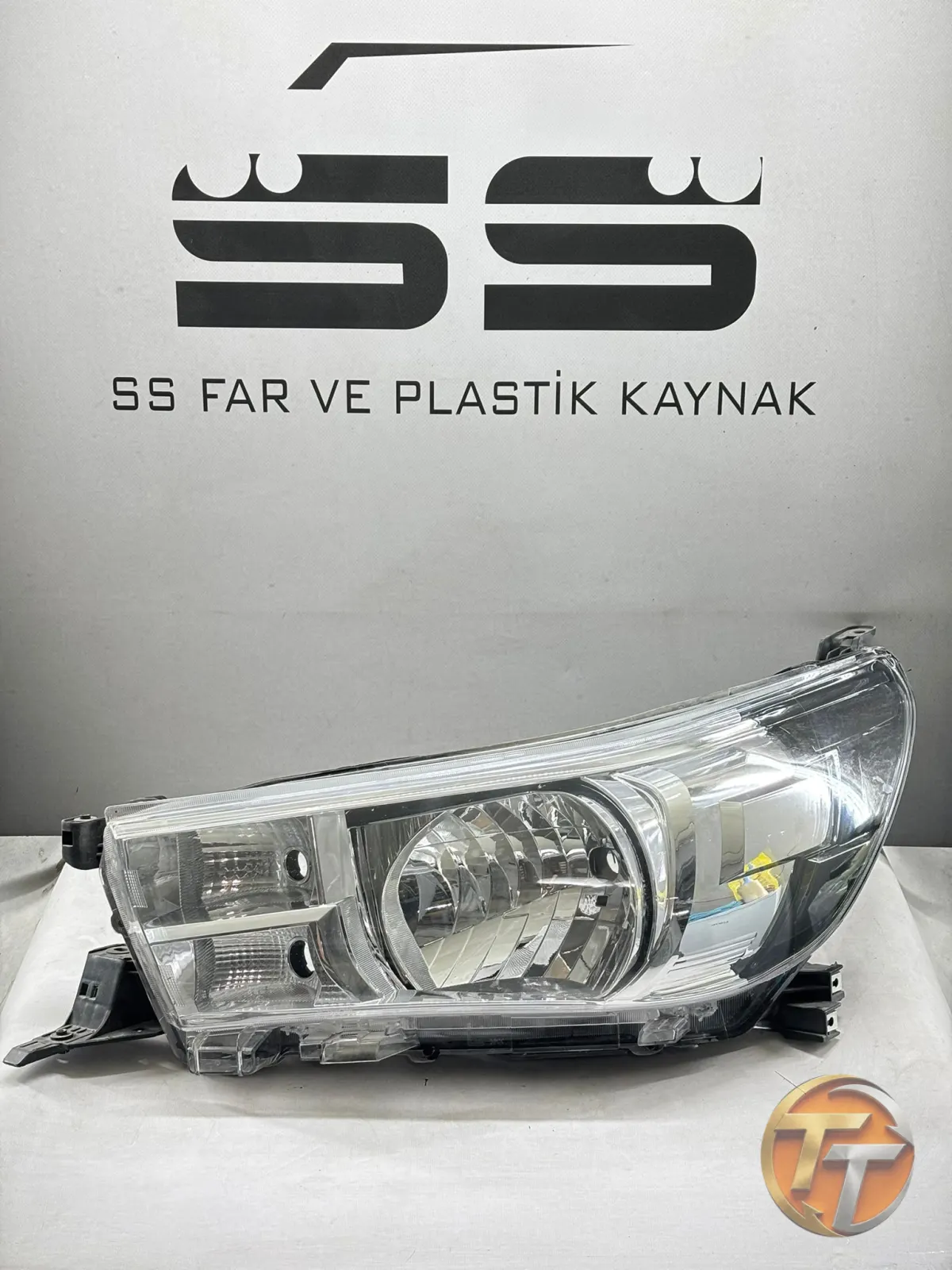 TOYOTA HİLUX 2016-2019 SOL FAR