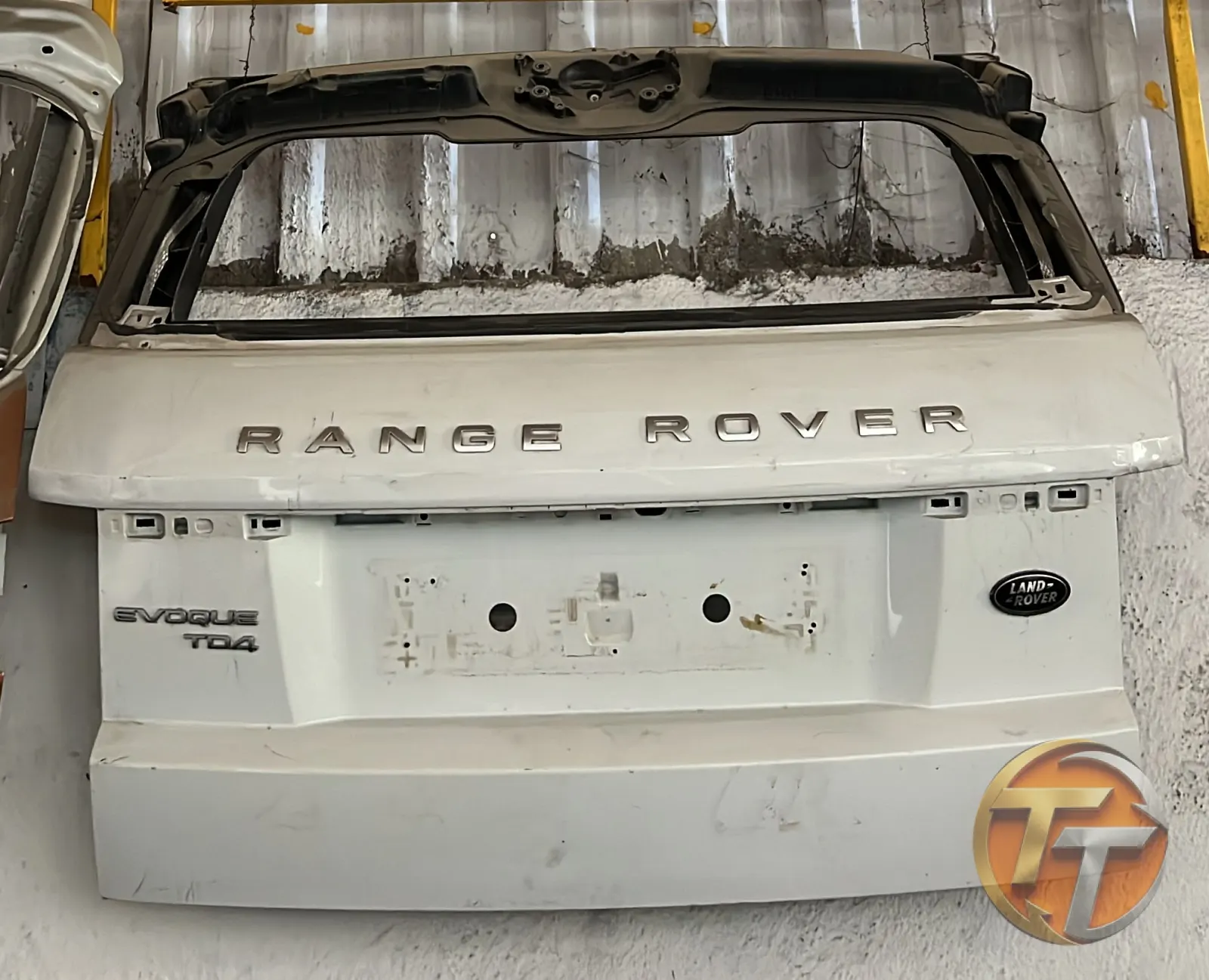 RANGE ROVER EVOQUE BAGAJ KAPAĞI