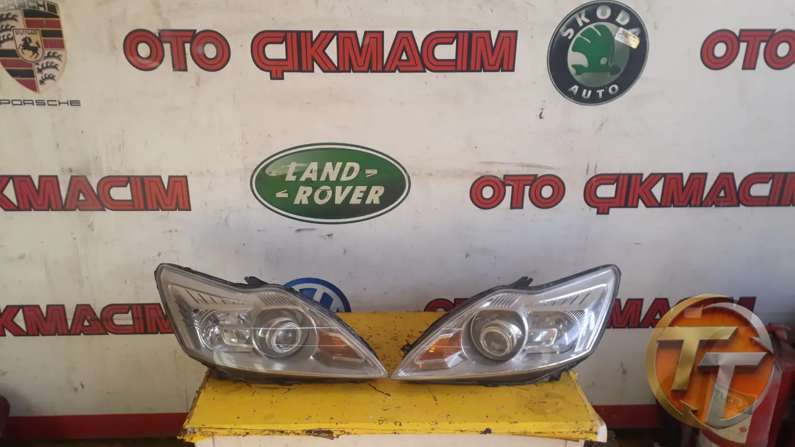 FORD FOCUS 2.5 MERCEKLİ SAĞ SOL FAR