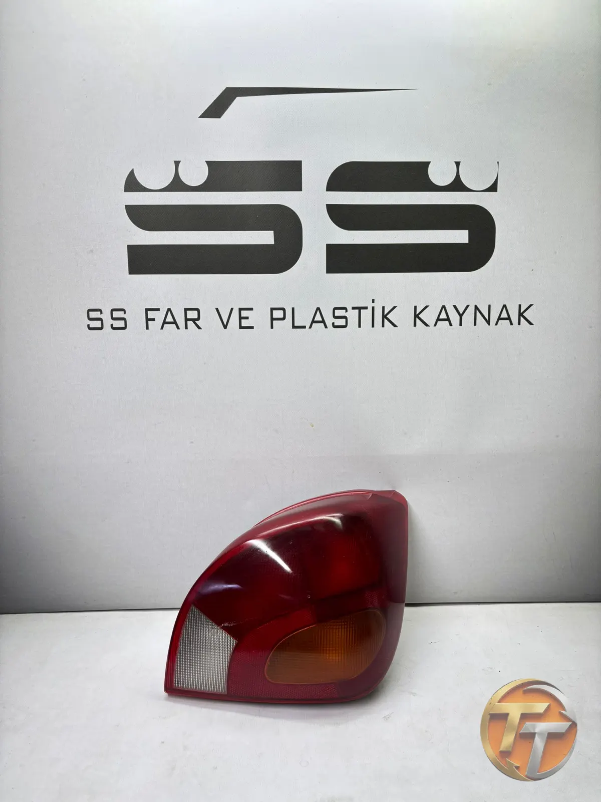 FORD FİESTA 1996-2001 SAĞ STOP