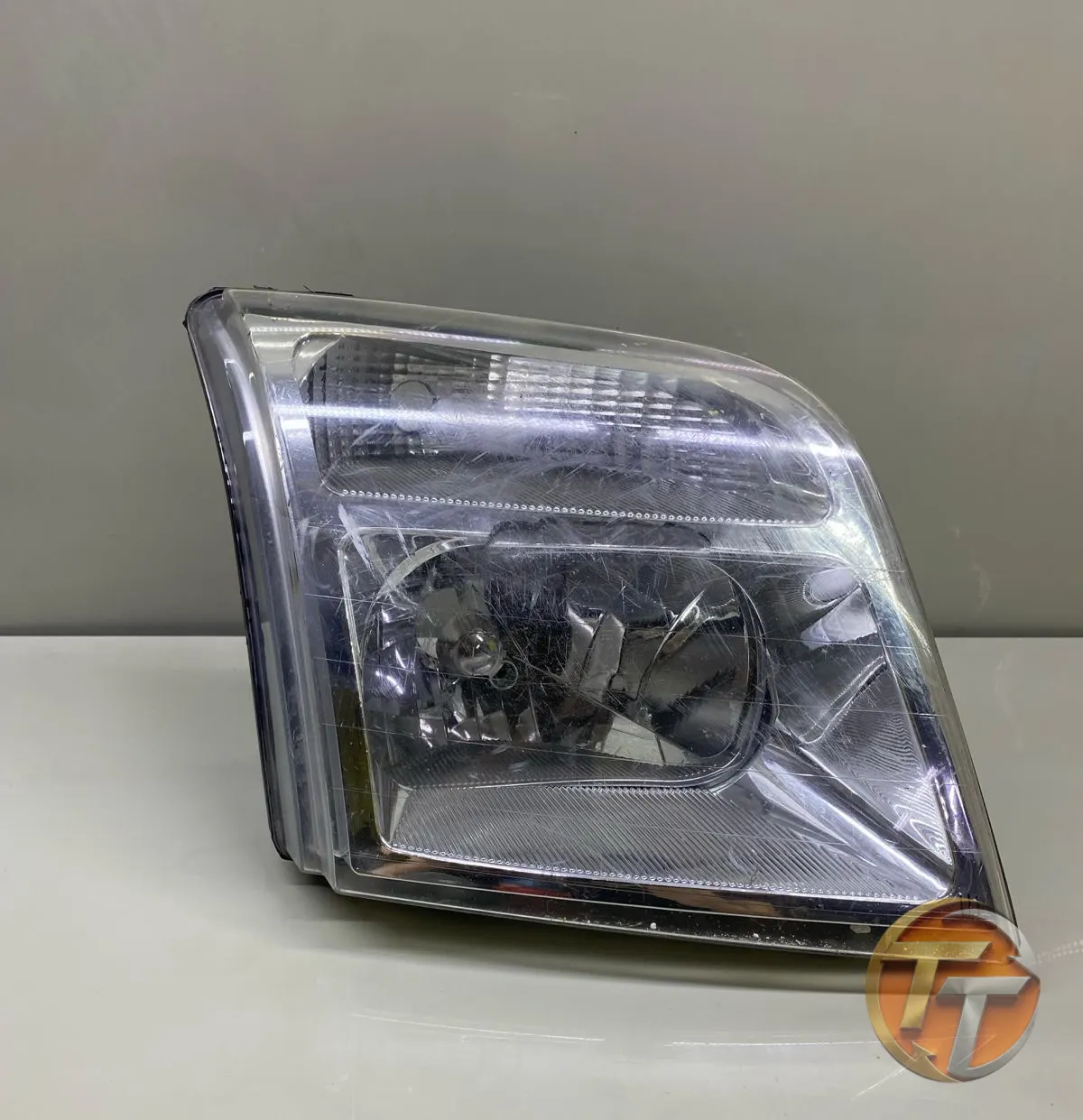 Ford Connect Sağ Far