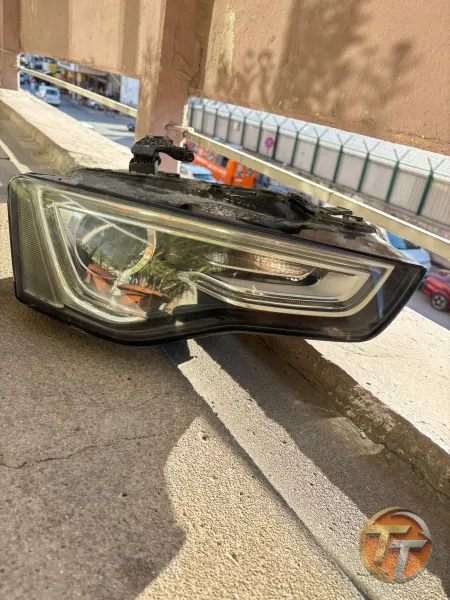 AUDİ A5 XENON SAĞ FAR