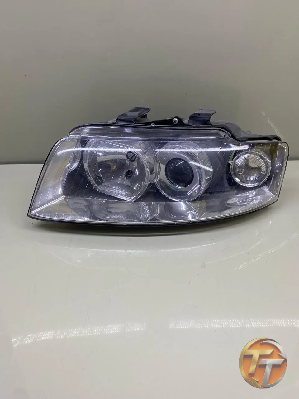 Audi A4 B6 Sol Far